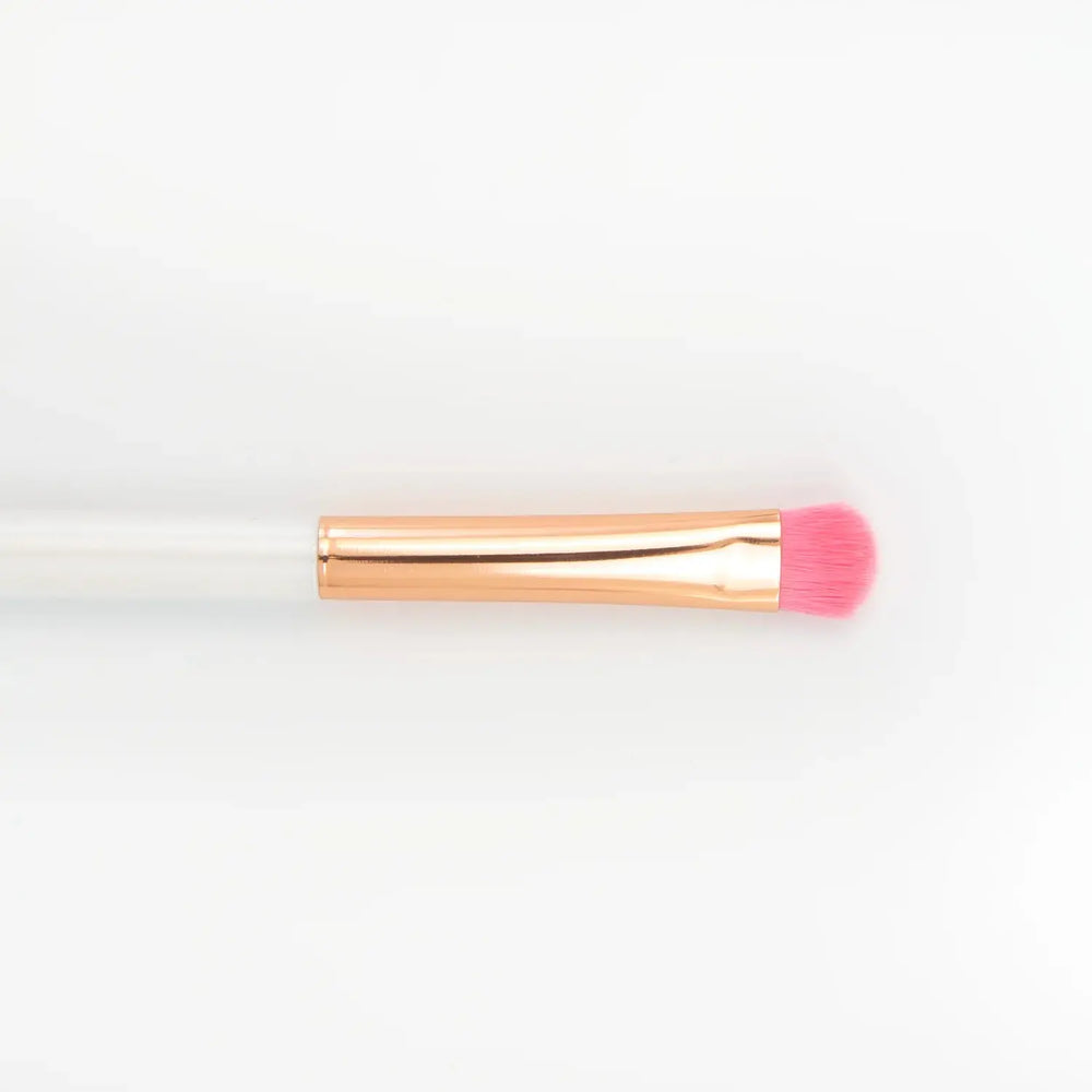 Brush Addict Dense Eyeshadow Brush - A110 - The Beauty Store