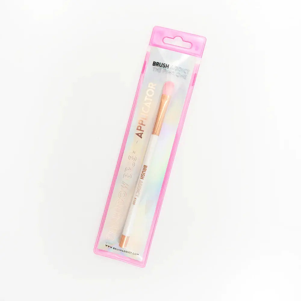 Brush Addict Eyeshadow Applicator Brush - A109 - The Beauty Store