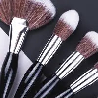 Royal Cosmetics Velvet Rose Cosmetic Brushes Gift Set - 7 Pieces Royal Cosmetics